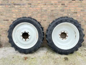 TAURUS 230/95R32
