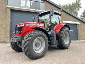 Massey Ferguson 7715S Eff. Dyna-6