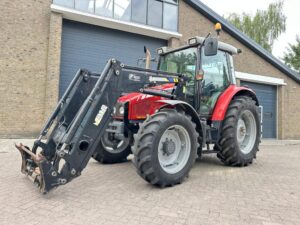 Massey Ferguson 6455 Dyna 6 Steep Nose
