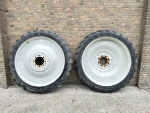 TAURUS 230/95R48