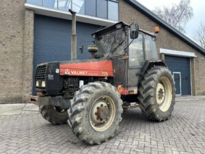 VALTRA VALMET 705
