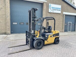 CATERPILLAR DP 30 N HEFTRUCK