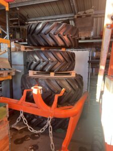 MICHELIN 540/65R28 <> 650/65R38