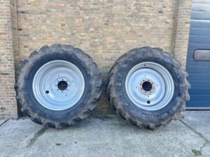 MICHELIN 600/65R38