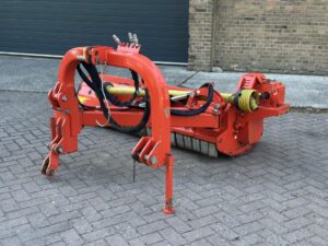 Maschio Gaspardo Giraffa 210 Zijklepelmaaier