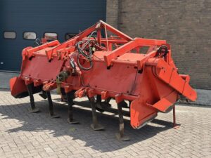 FARMAX LRP300 SPITMACHINE
