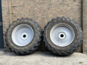BKT 520/85R42