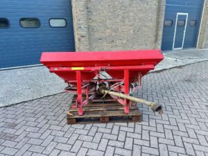 LELY CENTERLINER KUNSTMESTSTROOIER