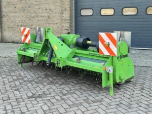 AVR MULTIVATOR HD 4X75